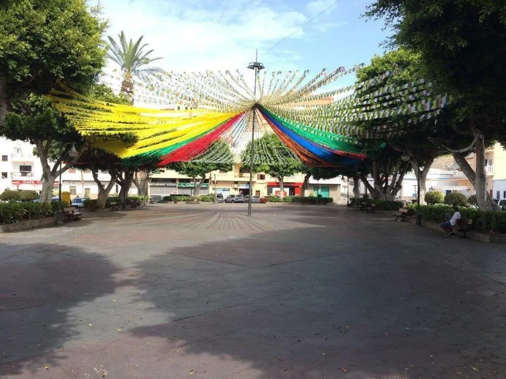 Sports and Entertainment, Pensión Alcalá, Tenerife