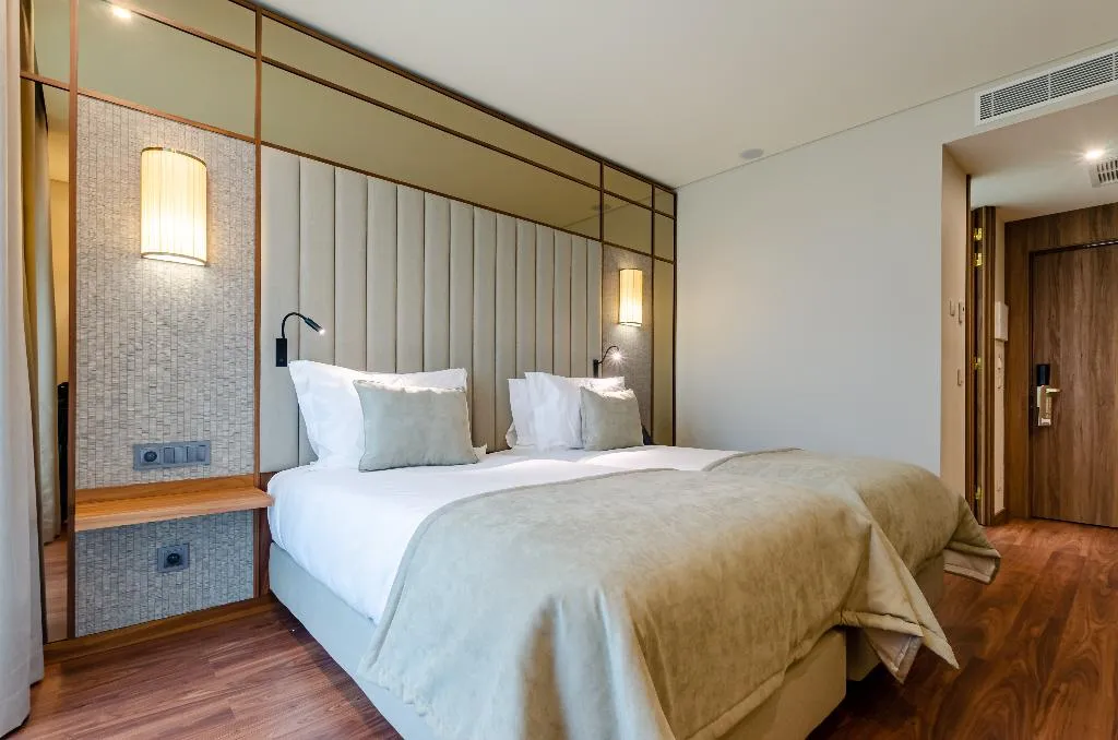 TWIN SUPERIOR Room, Turim Lisboa Hotel, Lisbon