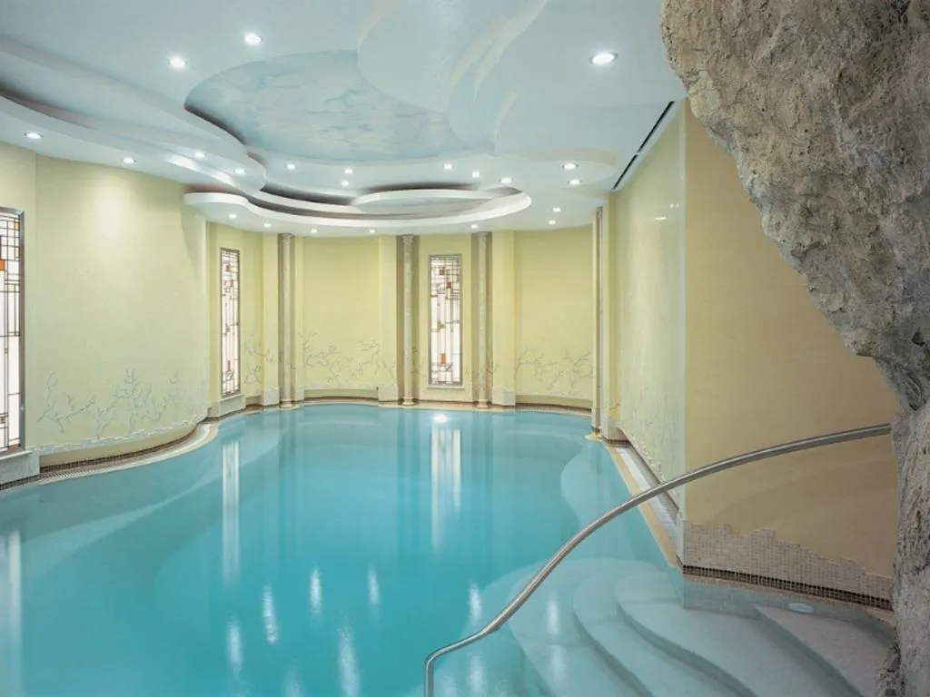 Sports and Entertainment, Grand Hotel Vesuvio Naples, Naples