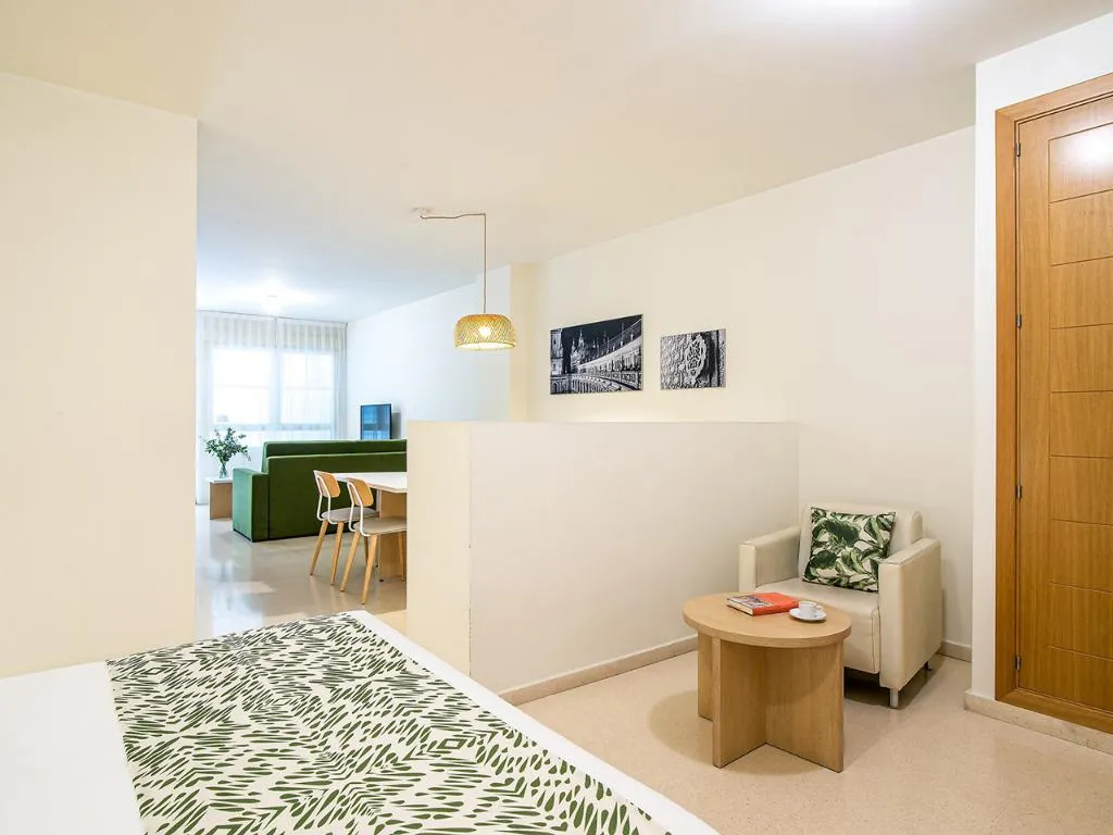 STUDIO CAPACITY 2 Room, Pierre & Vacances Sevilla, Seville