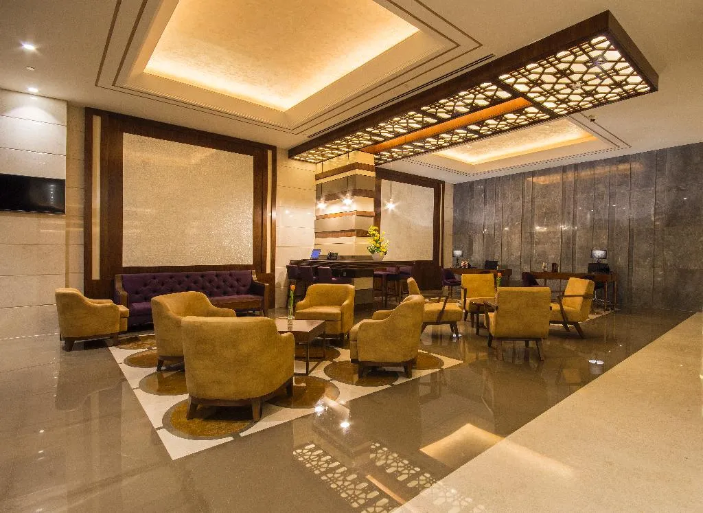 Lobby, Golden Tulip Media Hotel, Dubai