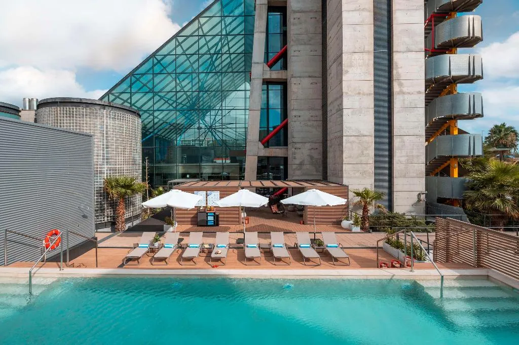 Pool, Hyatt Regency Barcelona Tower, Barcelona
