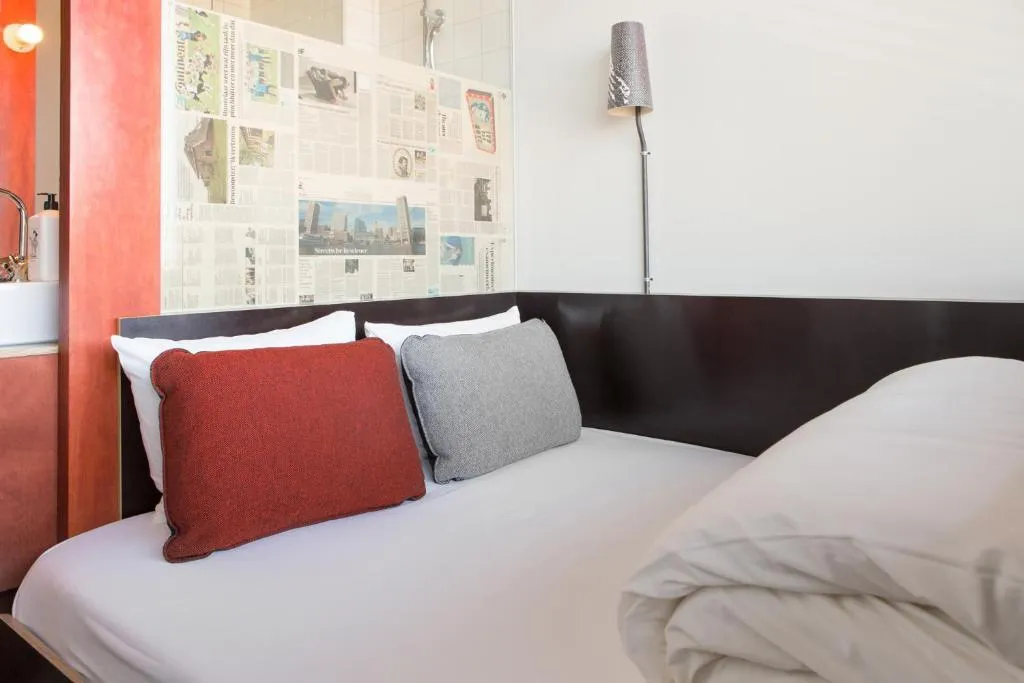DOUBLE BASIC Room, Volkshotel Amsterdam, Amsterdam