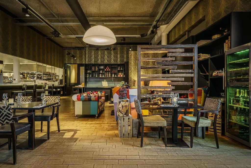 Restaurant, DoubleTree by Hilton NDSM Wharf, Amsterdam