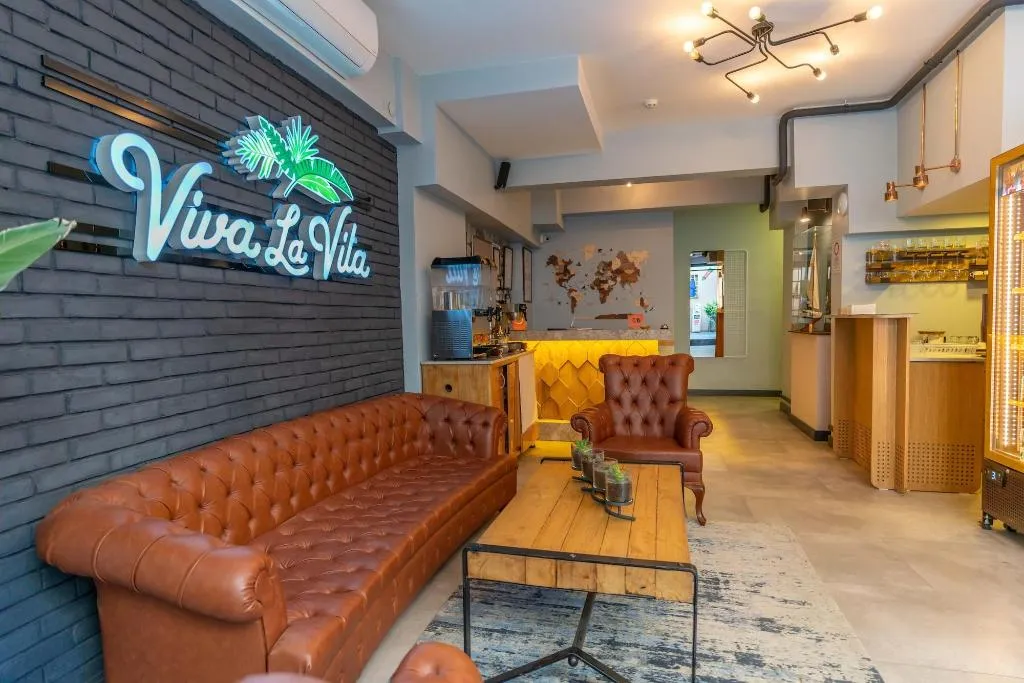 Lobby, Viva La Vita, Izmir