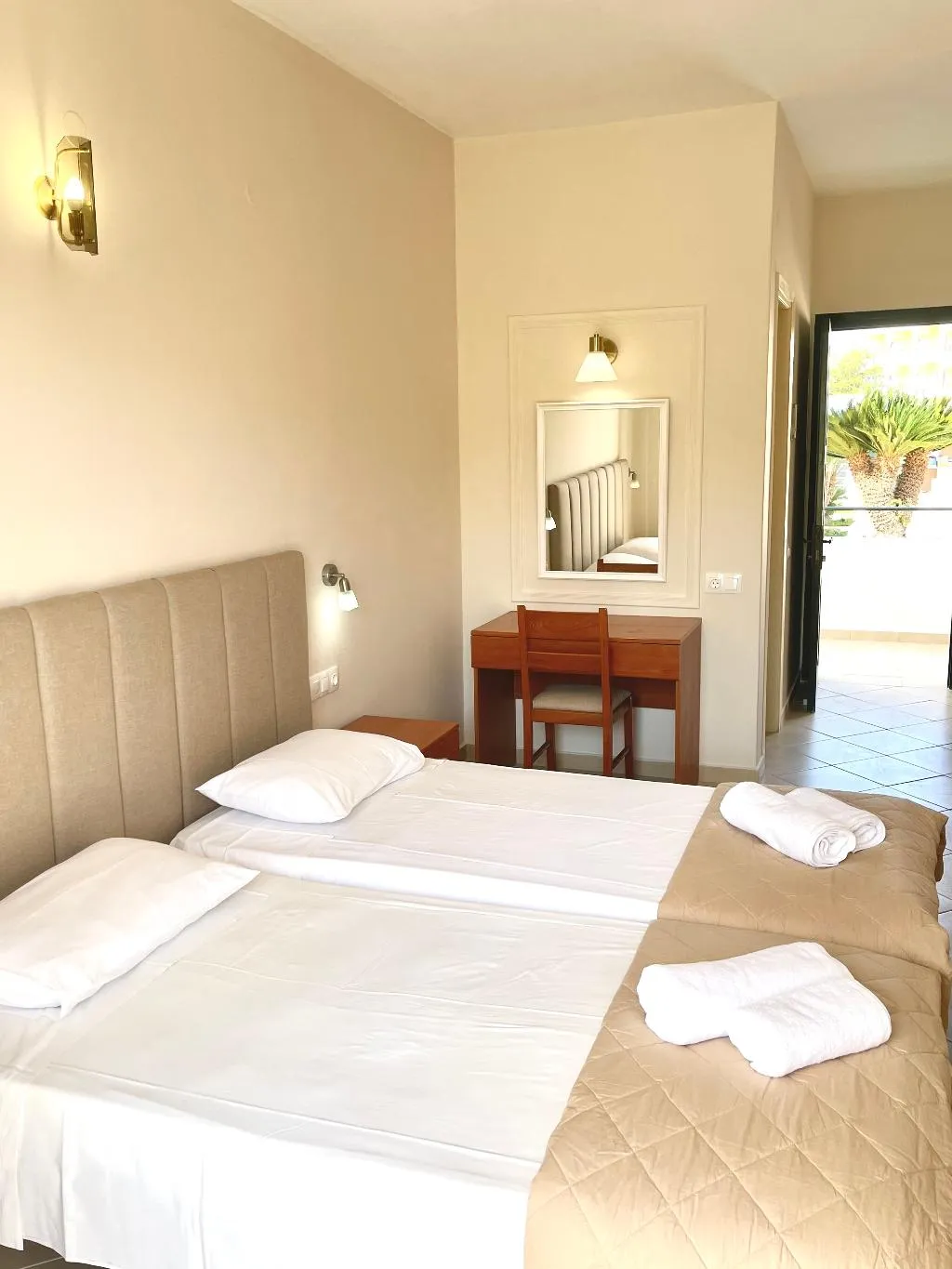 TWIN STANDARD Room, Oasis Beach Club, Corfu