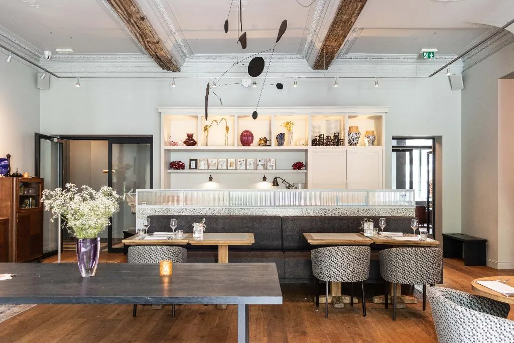 Restaurant, Hotel Monastere Maastricht, Amsterdam