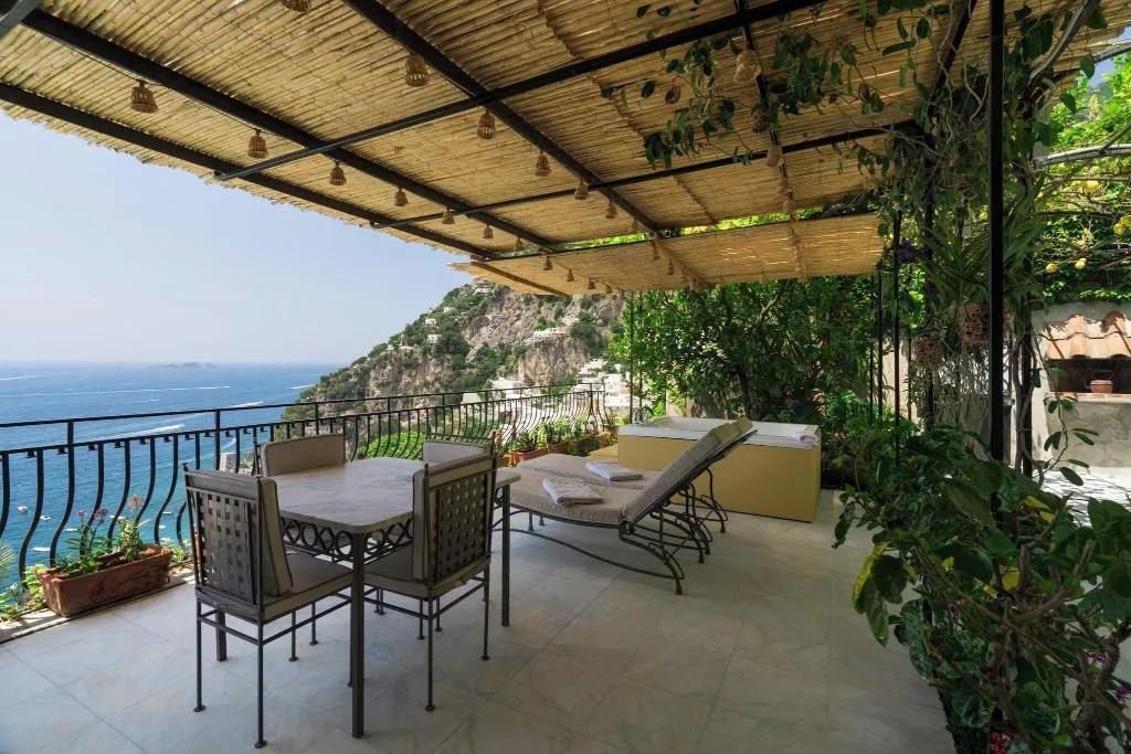 SUITE DELUXE SEA VIEW Room, Villa Magia, Naples