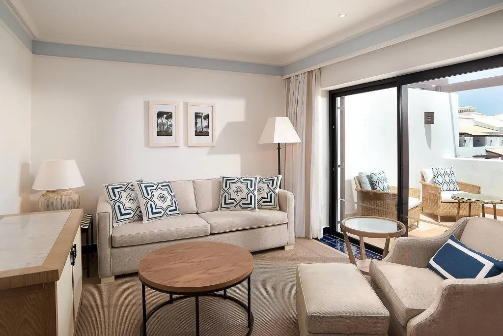 Room, Pine Cliffs Resort, Algarve