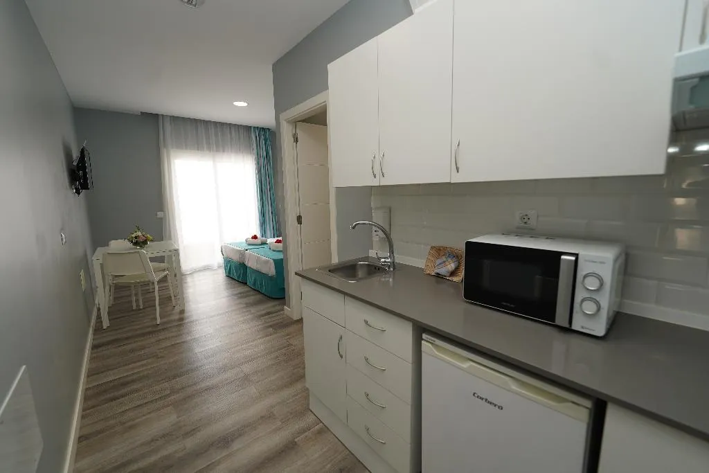 STUDIO CAPACITY 1 Room, RF Bambi, Tenerife