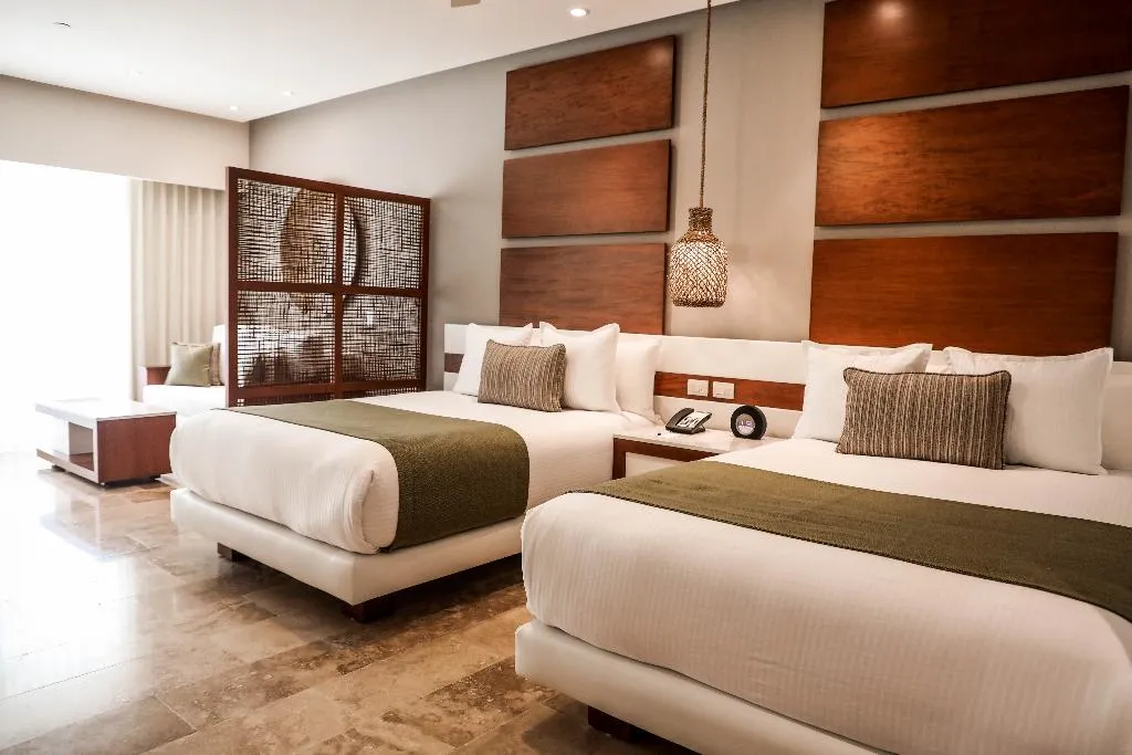 JUNIOR SUITE DELUXE Room, The Reef 28 Adults Only All Suites, Playa Del Carmen