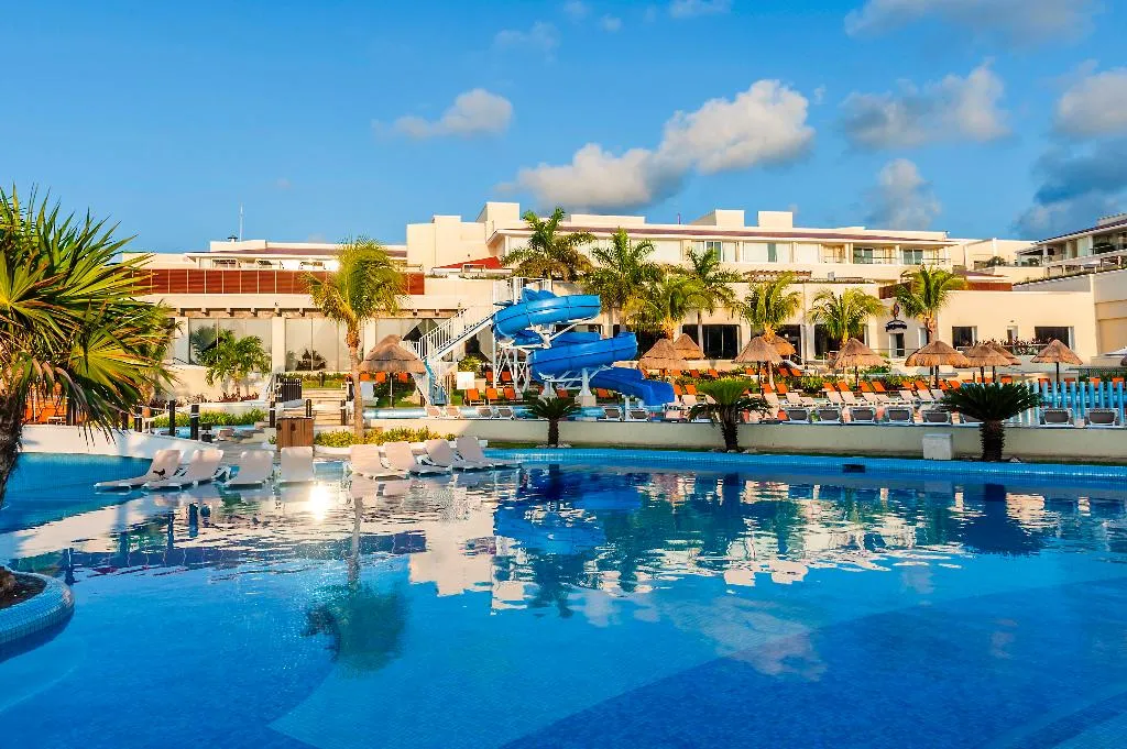 Pool, Moon Palace Cancún All Inclusive, Cancun Area