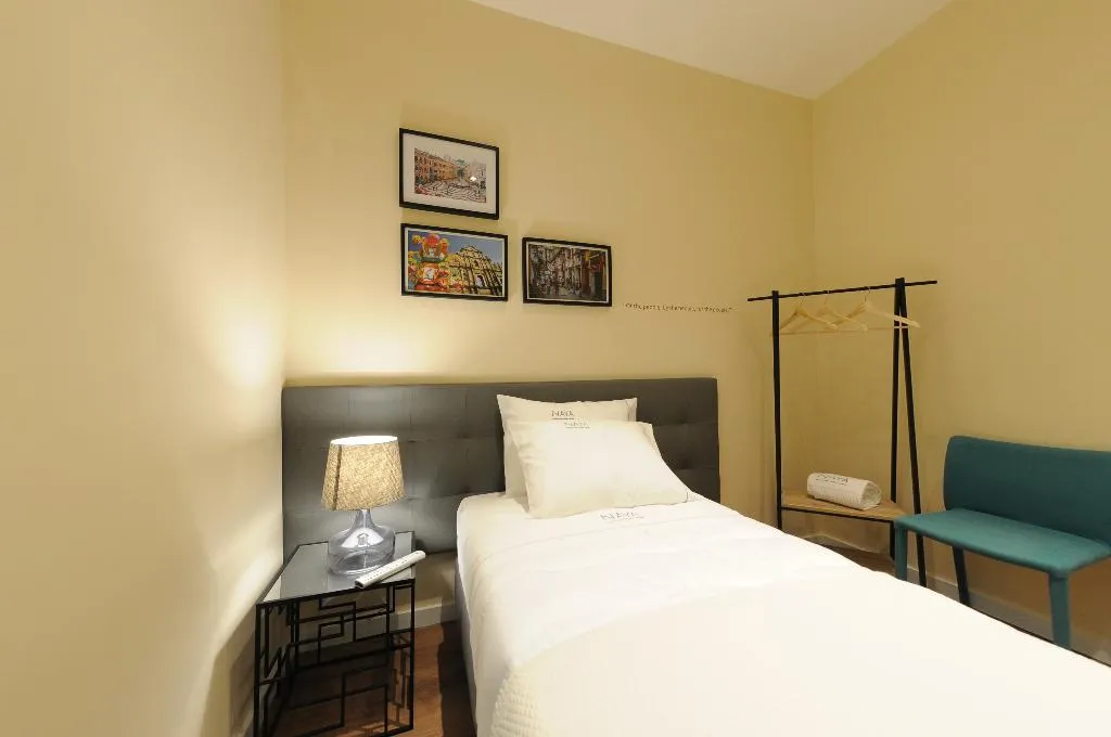 SINGLE ONE BEDROOM ONE BATHROOM Room, Naya - Downtown Guesthouse, Porto