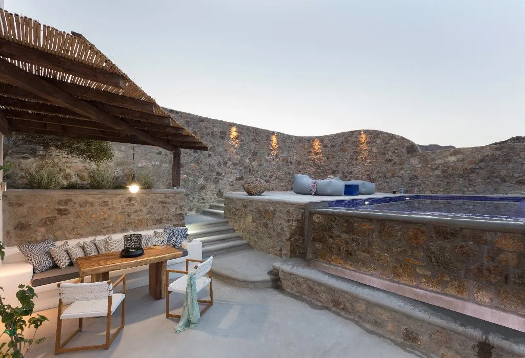 SUITE SUPERIOR WITH PRIVATE POOL Room, Mykonos Panormos Villas, Mykonos
