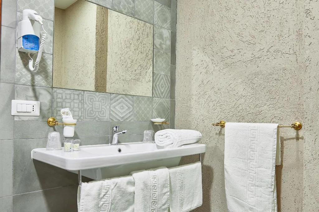 Room, Hotel Del Sole, Naples