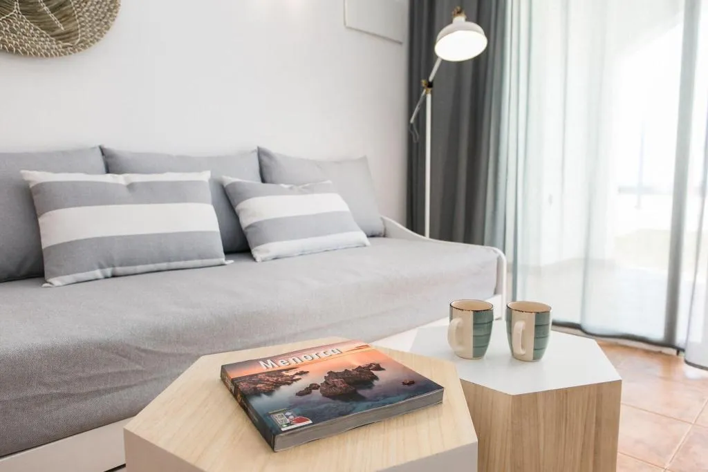 TWIN CAPACITY 3 Room, RV Hotel Sea Club Menorca, Menorca