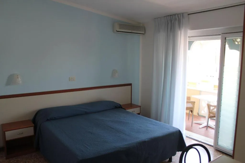 Room, Maxim, Venice
