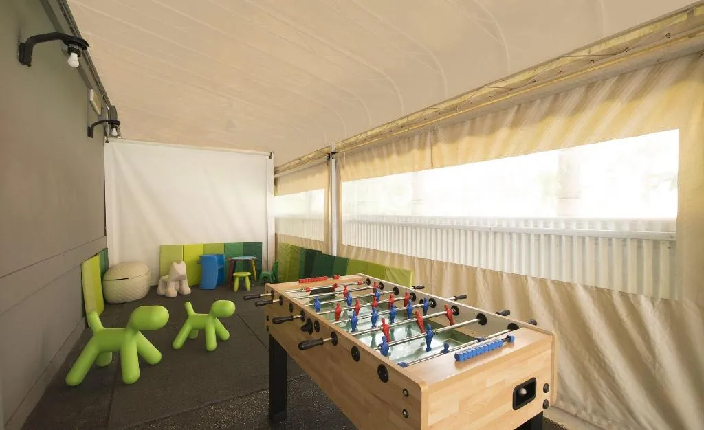 Sports and Entertainment, Hotel Vienna, Venice