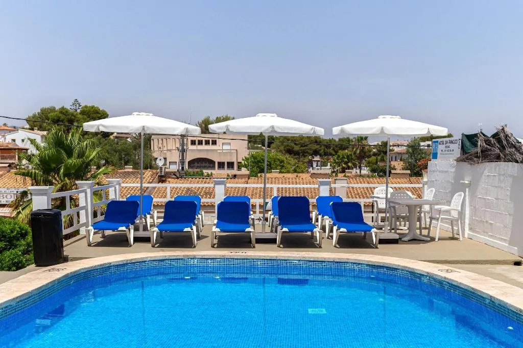 Sports and Entertainment, Hostal San Francisco - Portocolom, Majorca