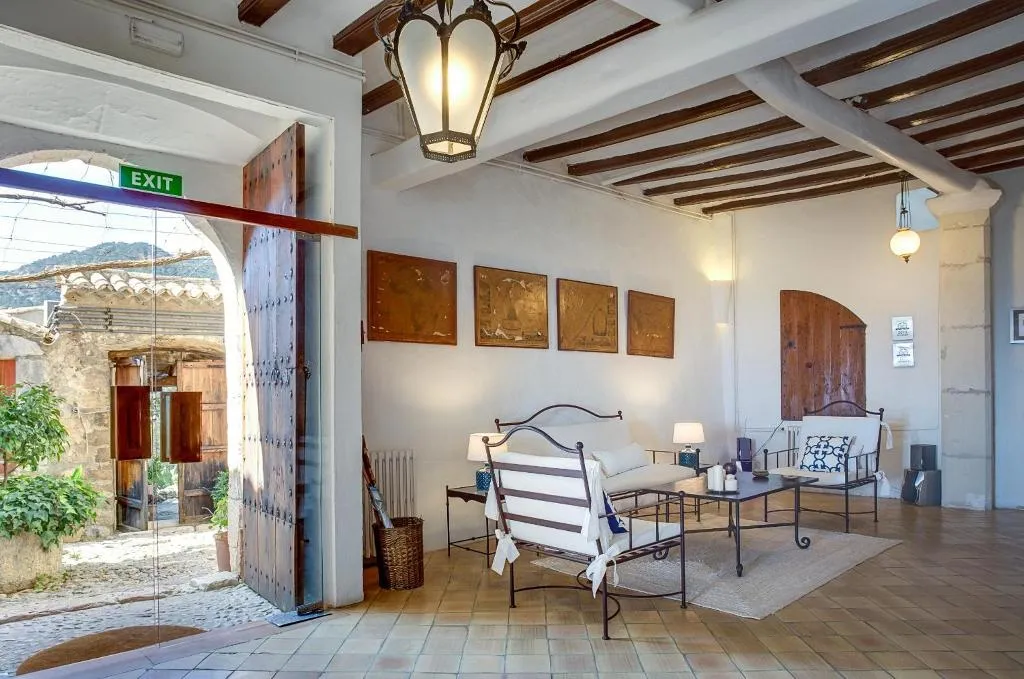 General view, Finca Hotel Es Castell, Majorca