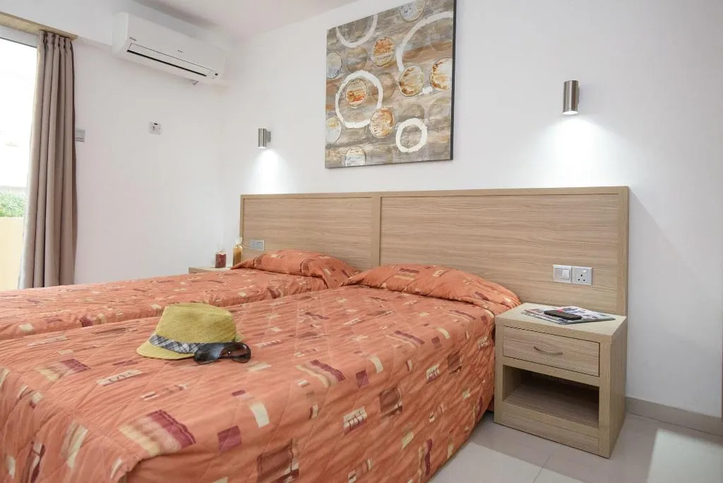 Room, Paul Marie, Cyprus