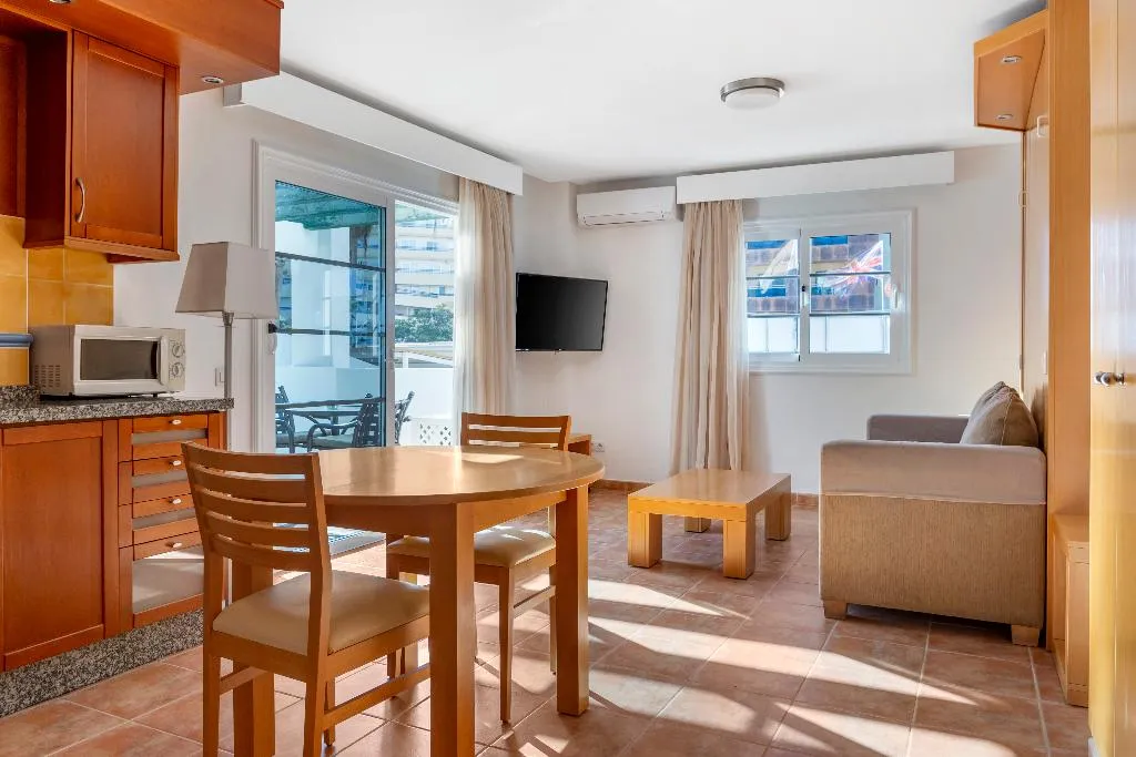 Room, Hilton Vacation Sunset Harbour Club Tenerife, Tenerife