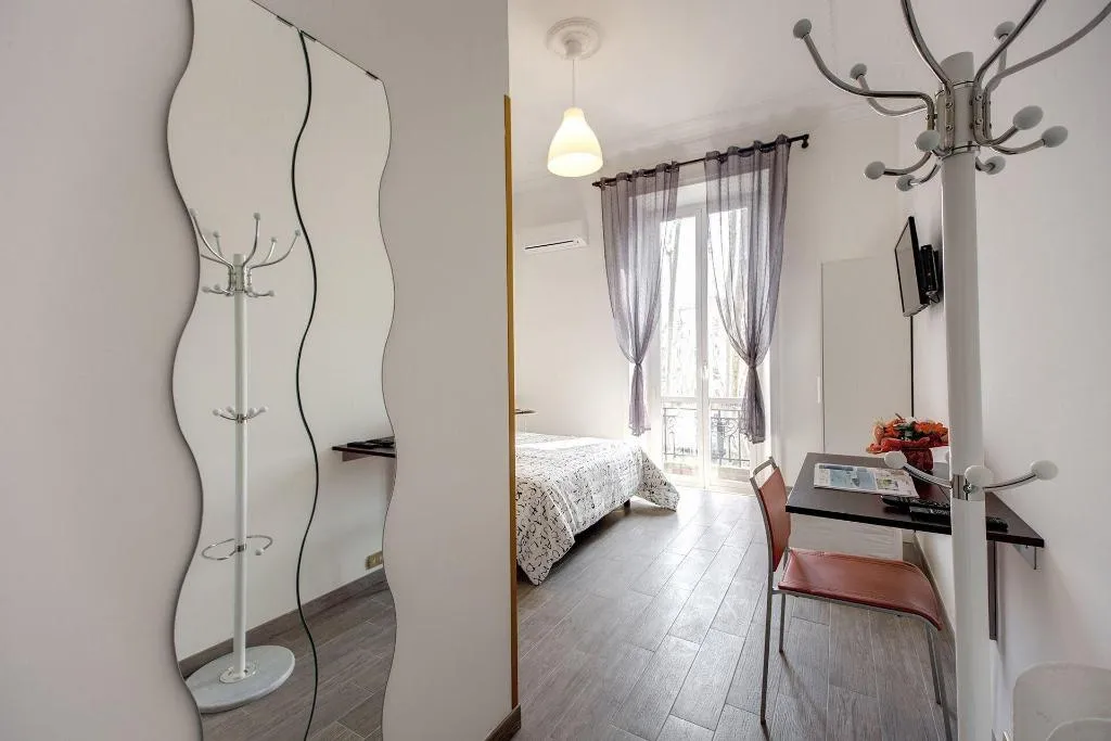 Room, Domus 78, Rome