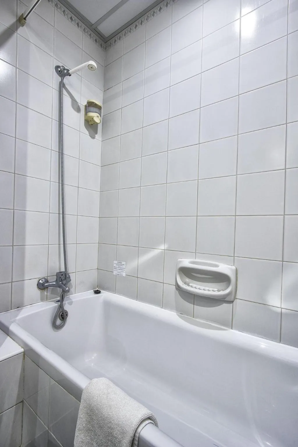 TRIPLE WITH DOUBLE BED Room, Canifor Hotel, Malta