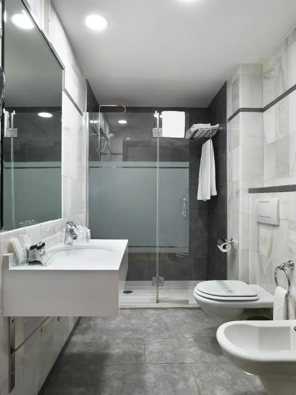 TRIPLE STANDARD Room, Maestranza, Costa Del Sol