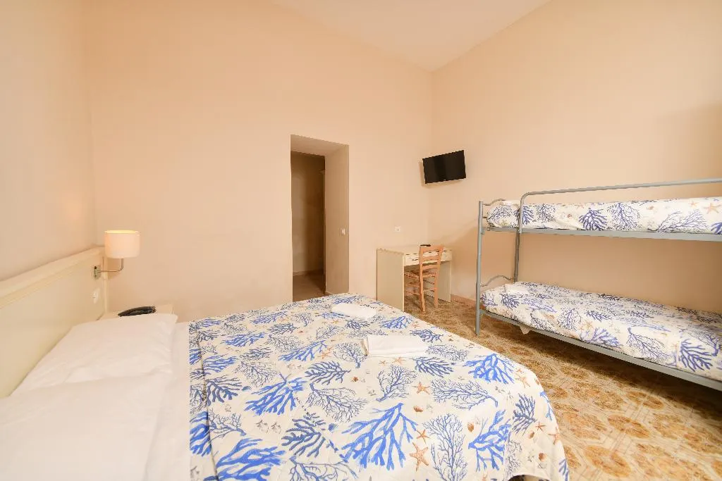 QUADRUPLE STANDARD Room, Albergo Atlantic Ischia, Naples