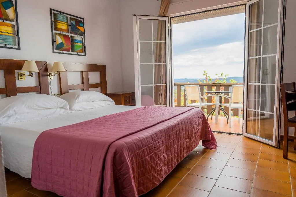 DOUBLE WITH TERRACE Room, Los Veneros, Seville