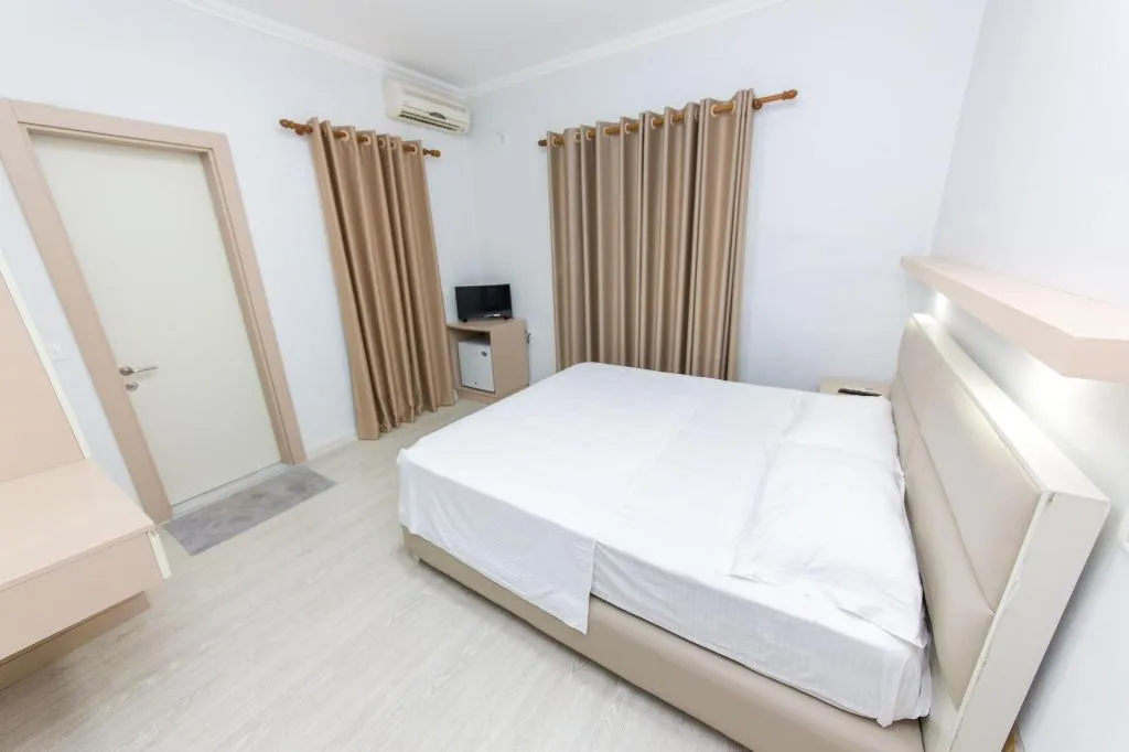 Room, Hotel Andi, Durres