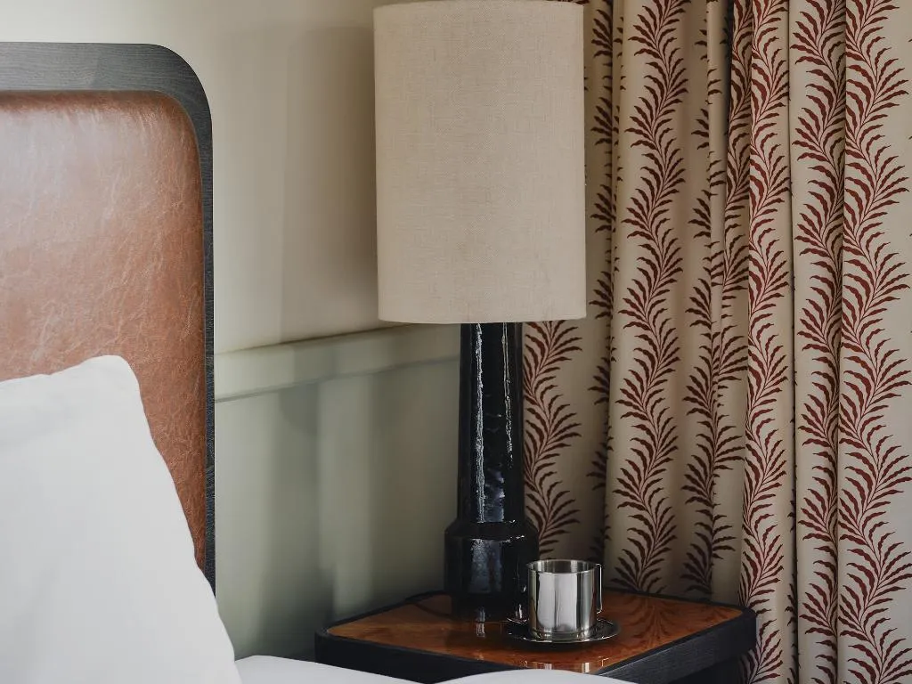 SUITE KING SIZE BED Room, The Dean Hotel Dublin, Dublin
