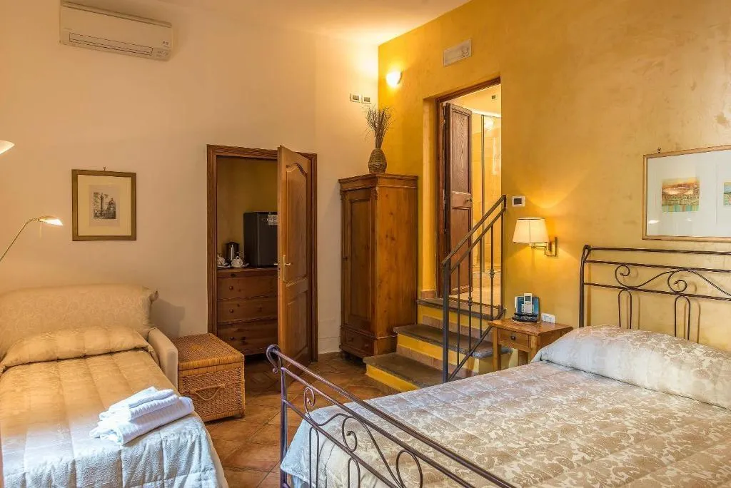 Room, Relais Le Clarisse, Rome