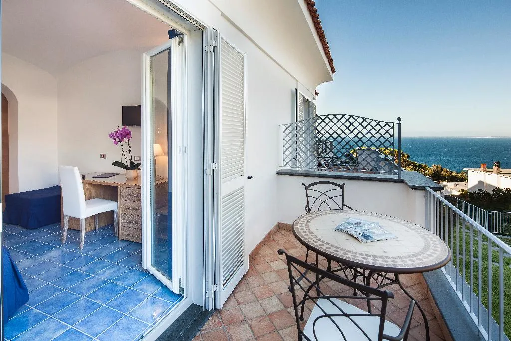 Double or Twin SUPERIOR SEA VIEW Room, Grifo Hotel Charme&SPA, Naples