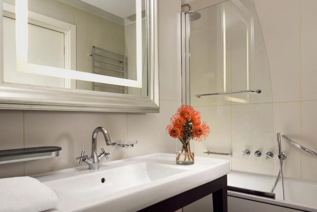 TWIN DELUXE Room, UNA HOTELS Cusani Milano, Milan