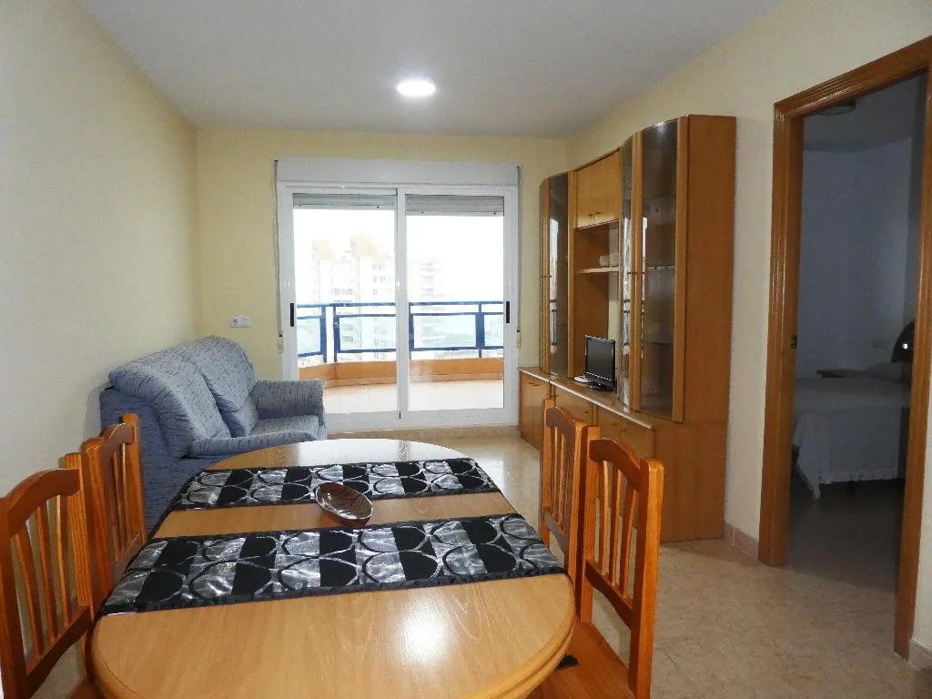 APARTMENT CAPACITY 6 TWO BEDROOMS Room, Apartamentos Tavernes Gandia 3000, Valencia