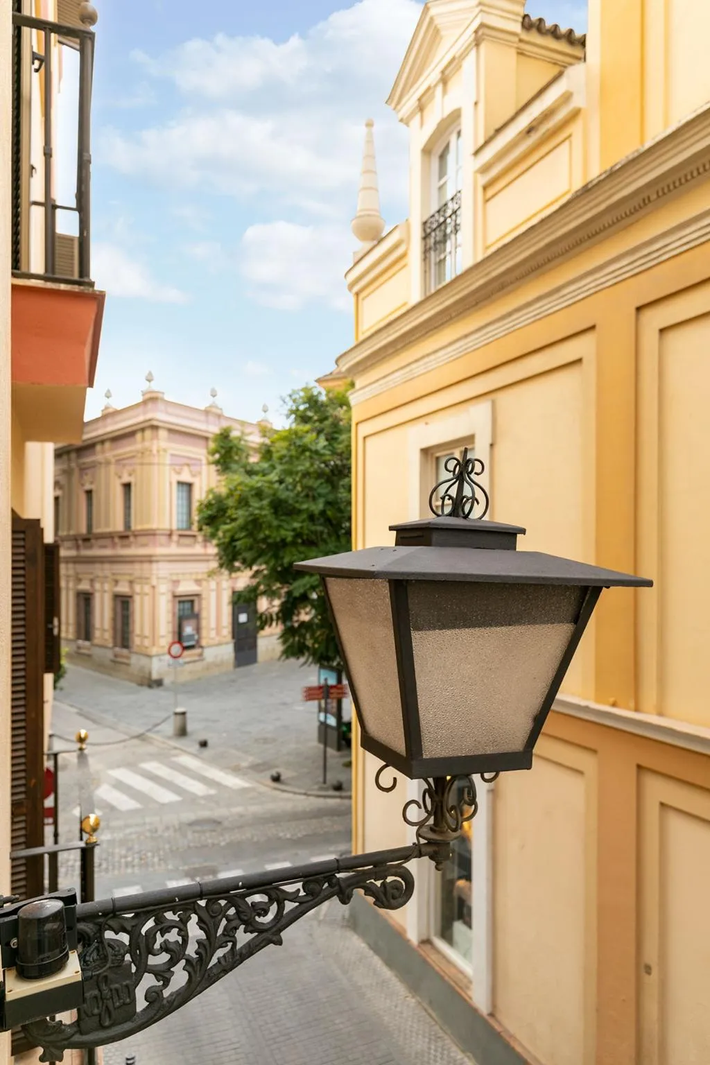APARTMENT THREE BEDROOMS Room, Holiday Rentals Tempa Museo, Seville