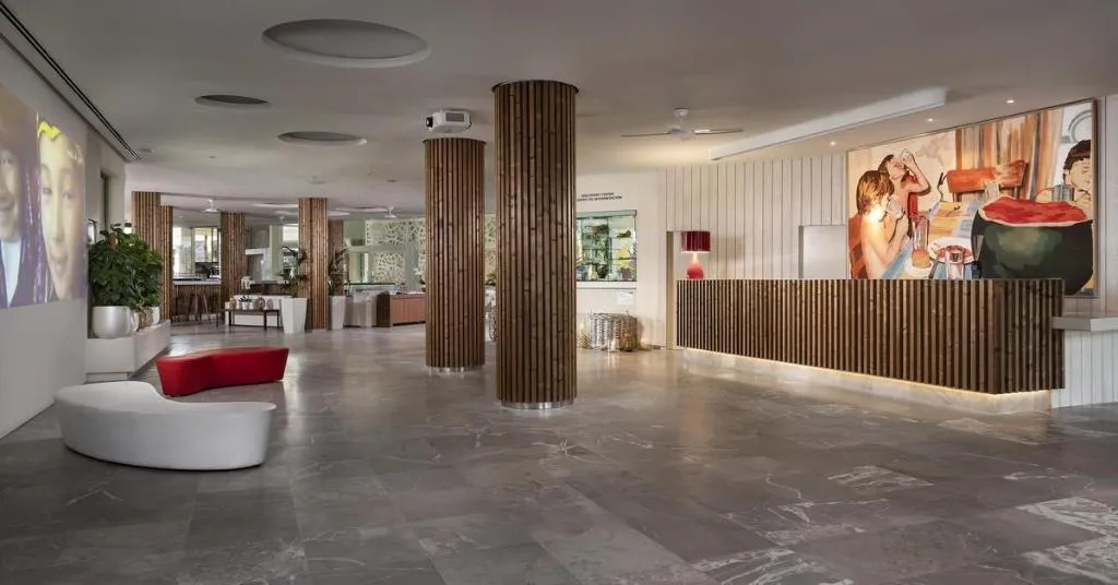 Lobby, Melia South Beach, Majorca