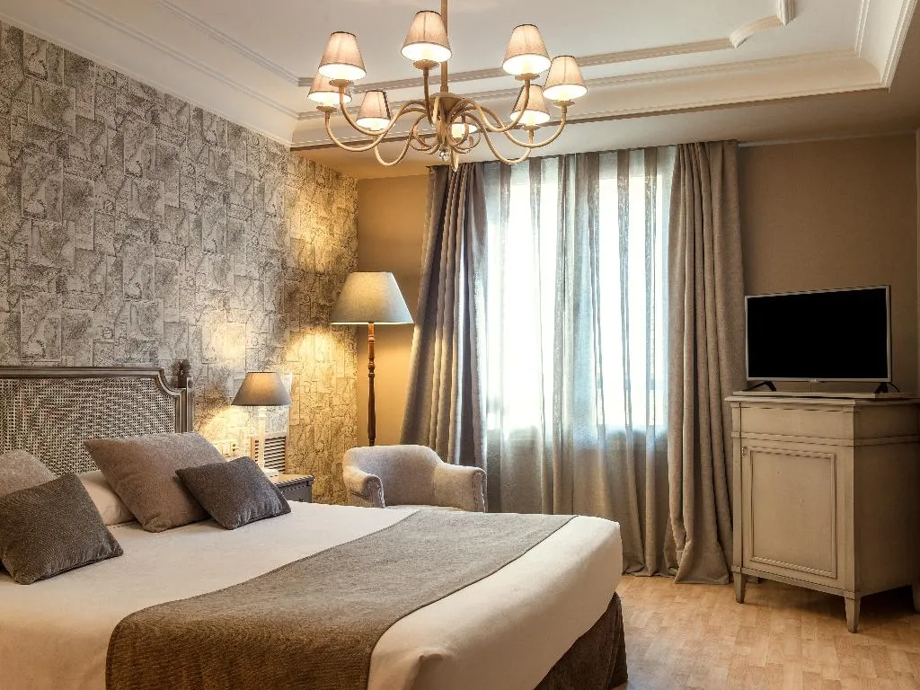 TRIPLE STANDARD Room, Vincci Lys, Valencia