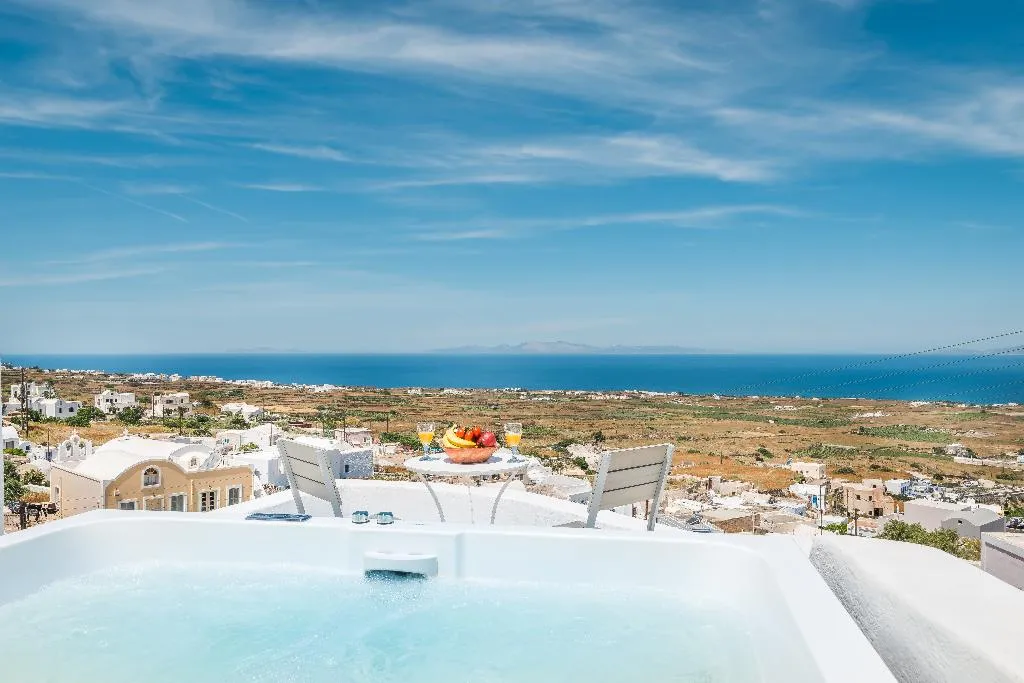 SUITE HONEYMOON Room, Fava Eco Suites, Santorini