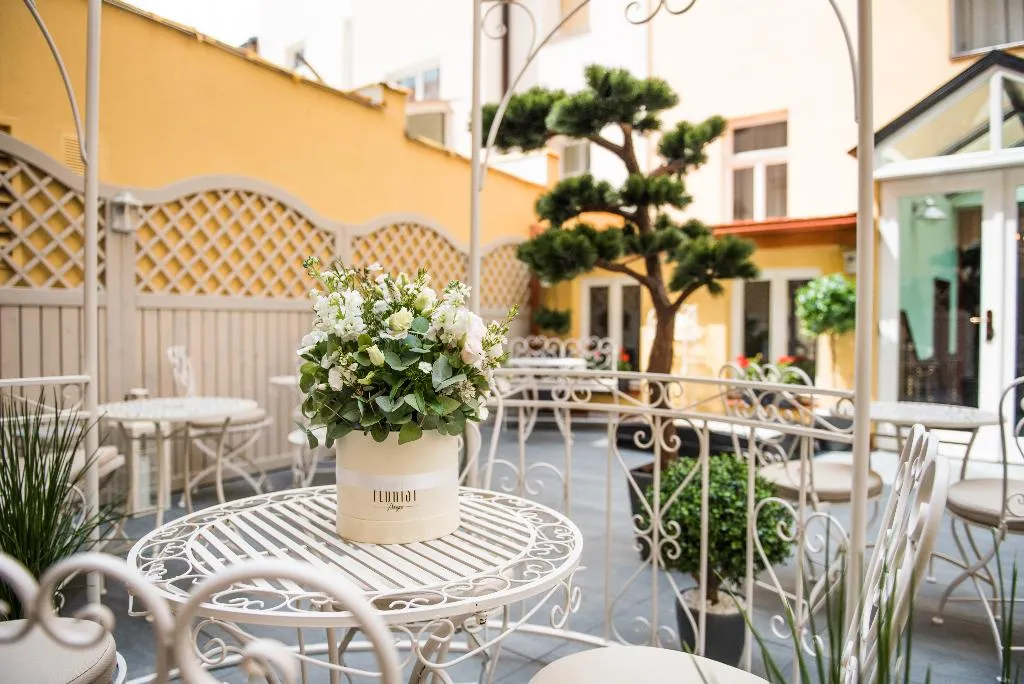 Terrace, Hastal Hotel Prague Old Town, Prague