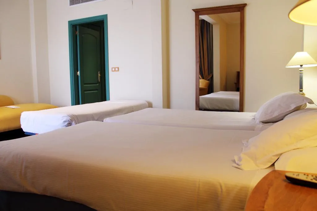 TRIPLE DELUXE Room, Hotel Alicante Golf, Costa Blanca