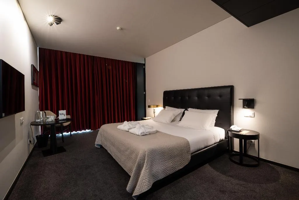 Double or Twin MOUNTAIN VIEW Room, Axis Viana Business & Spa, Porto