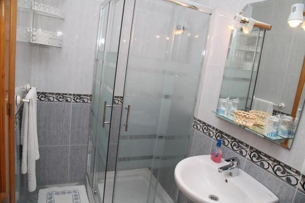 Room, Hostal Avenida, Andalucia