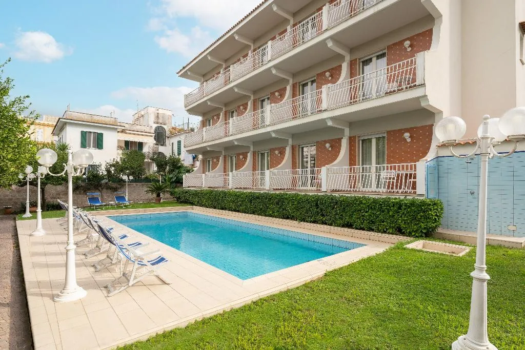 Pool, Eliseo Park's, Naples