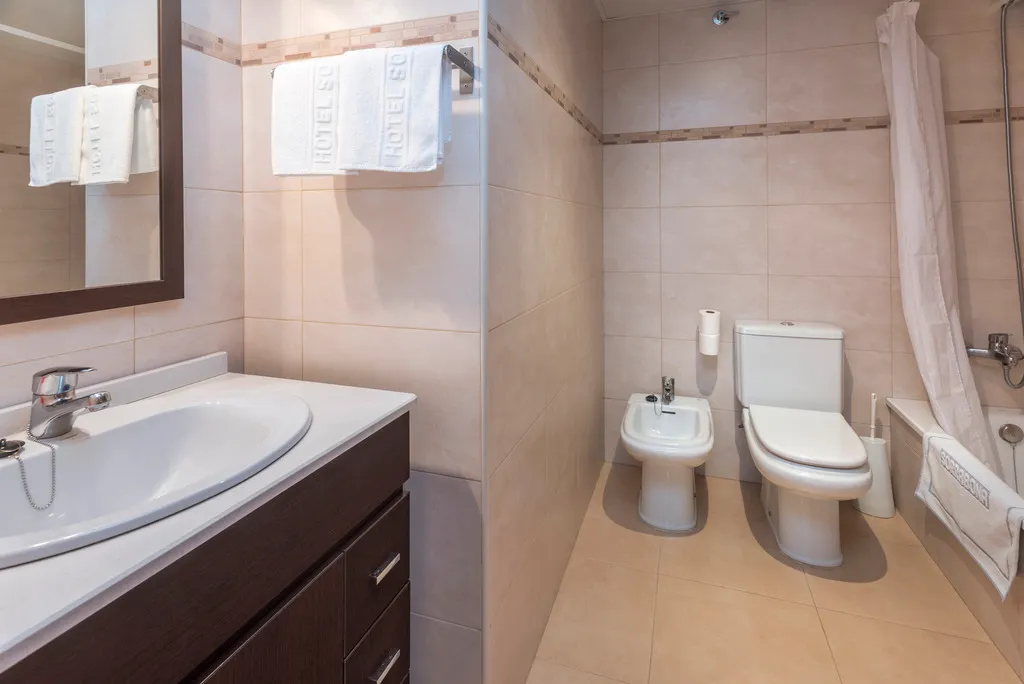APARTMENT CAPACITY 6 TWO BEDROOMS Room, Sorrabona Apartamentos, Costa Brava