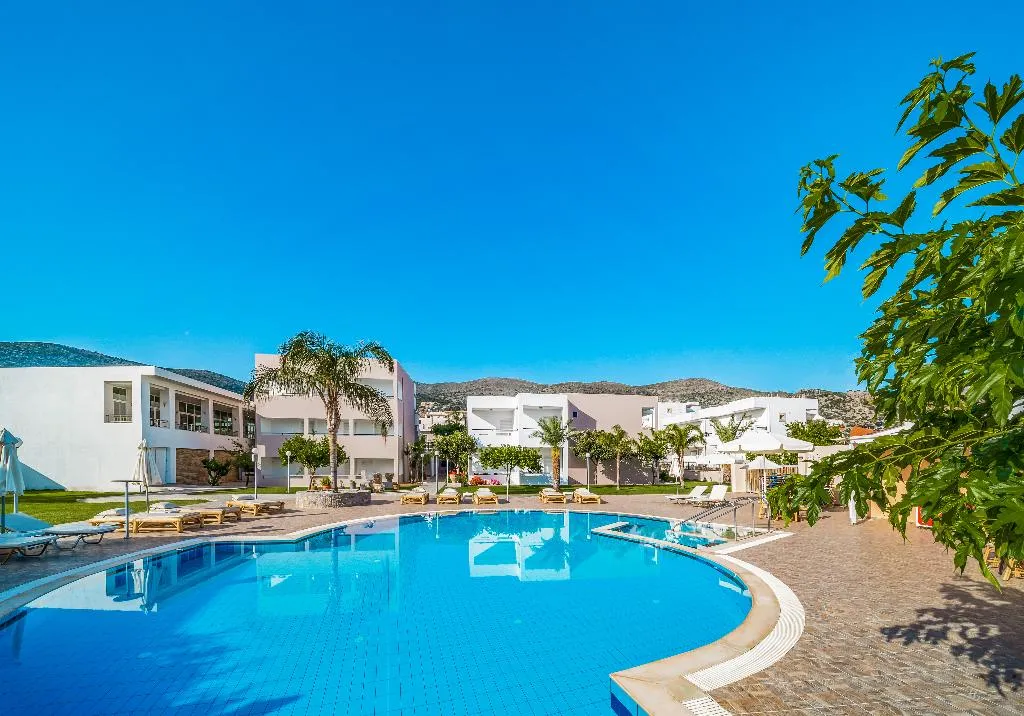 Pool, Maria Rousse, Crete
