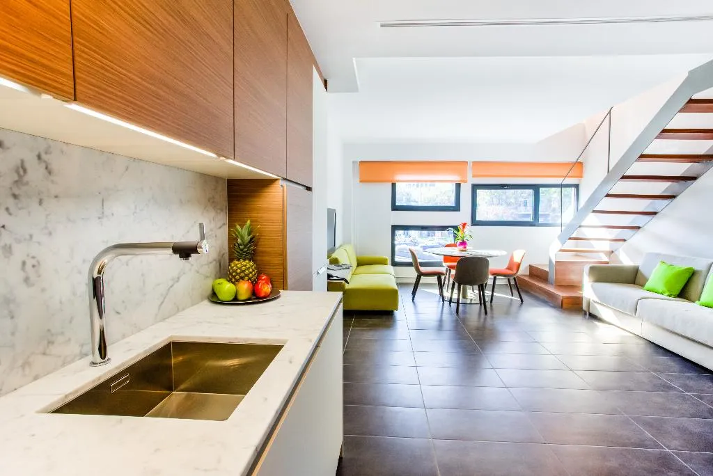 APARTMENT DUPLEX Room, Cosmo Apartments Sants, Barcelona
