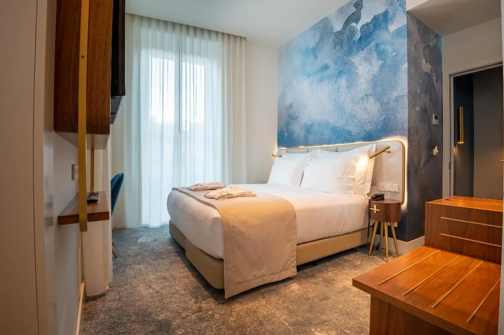 FAMILY ROOM TWO BEDROOMS TWO BATHROOMS Room, Blue Liberdade Hotel, Lisbon